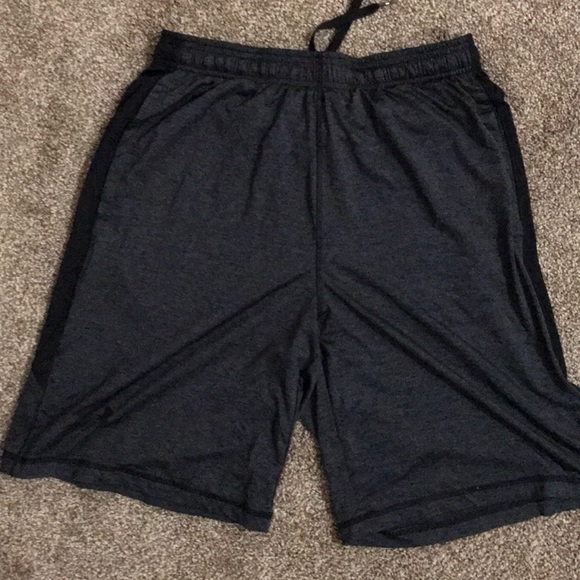 Under Armour Other - Under Armor workout shorts